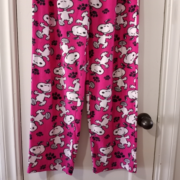 Snoopy Peanuts Fleece Pink Pajama Pants Women's Size Medium 8/10 - Picture 3 of 9